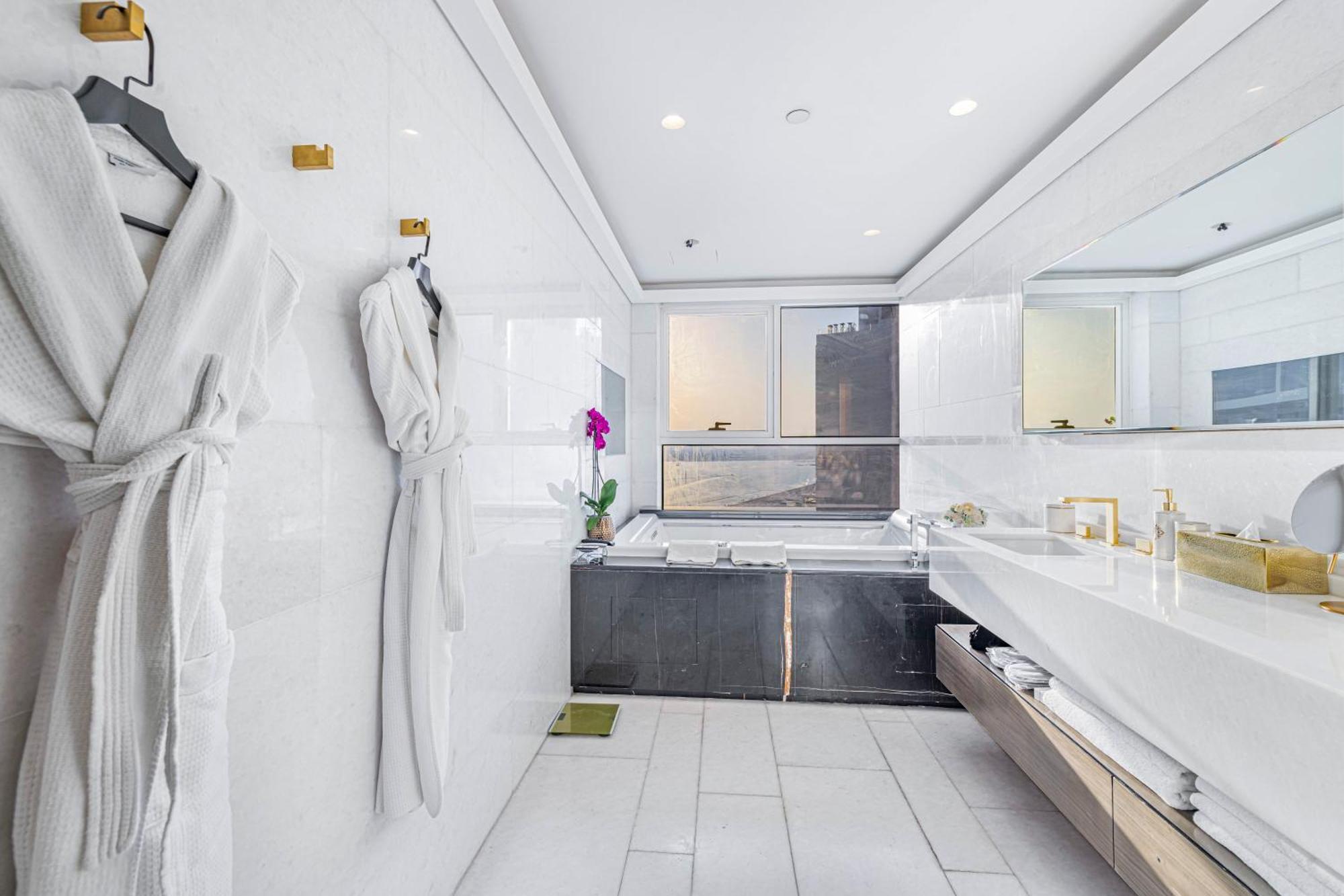 Five Palm Jumeirah 2Br Luxury Penthouse , Full Marina See View With Private Pool Dubái Exterior foto